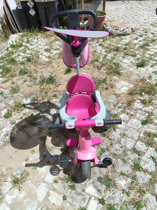 Triciclo Rosa, Feber