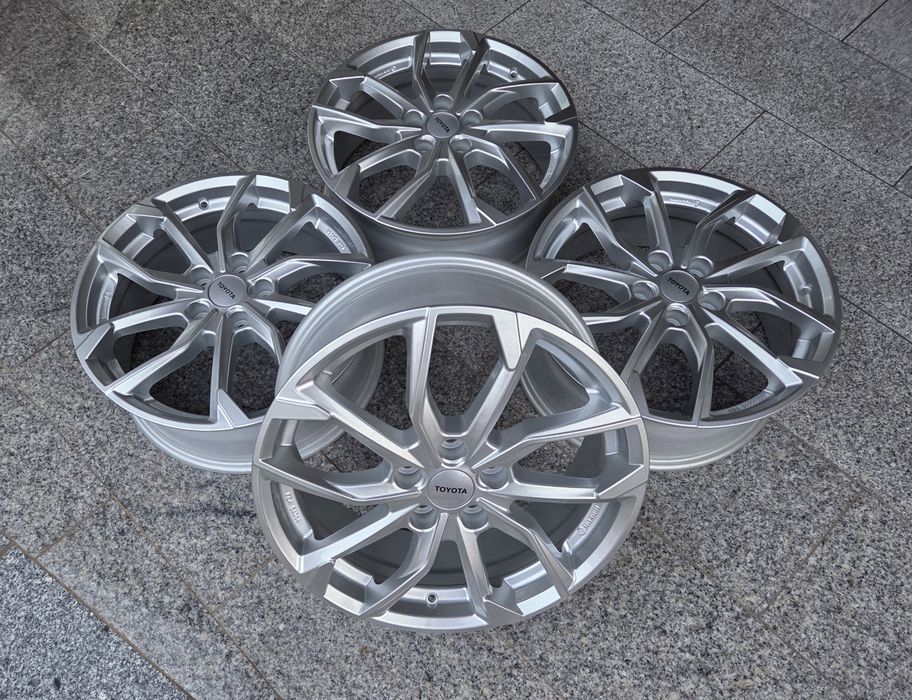 Alufelgi 18 5x114,3 Toyota Corolla Avensis Auris RAV4 CH-R Camry #101