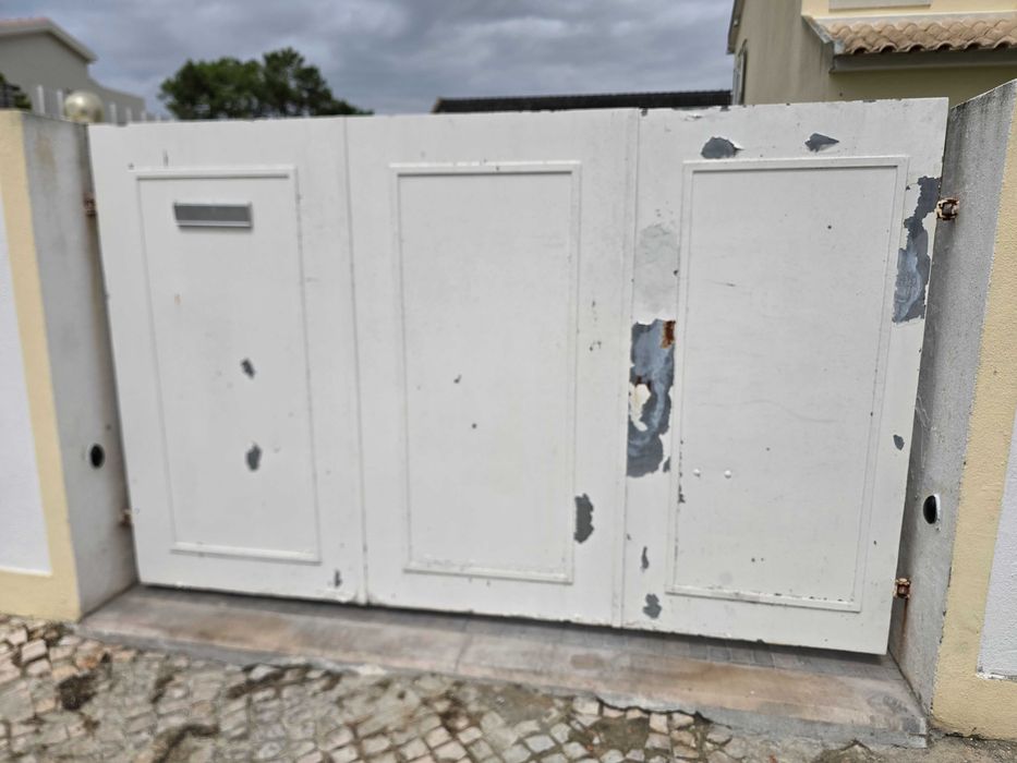Portão de duas folhas