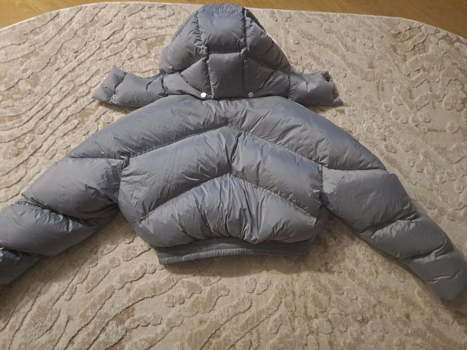 Пуховик сірий Nebesite