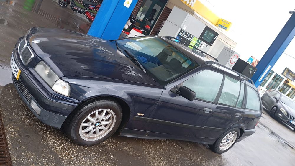 Vendo BMW 98 com inspeção até mês 12 está na marinha grande preços negociável