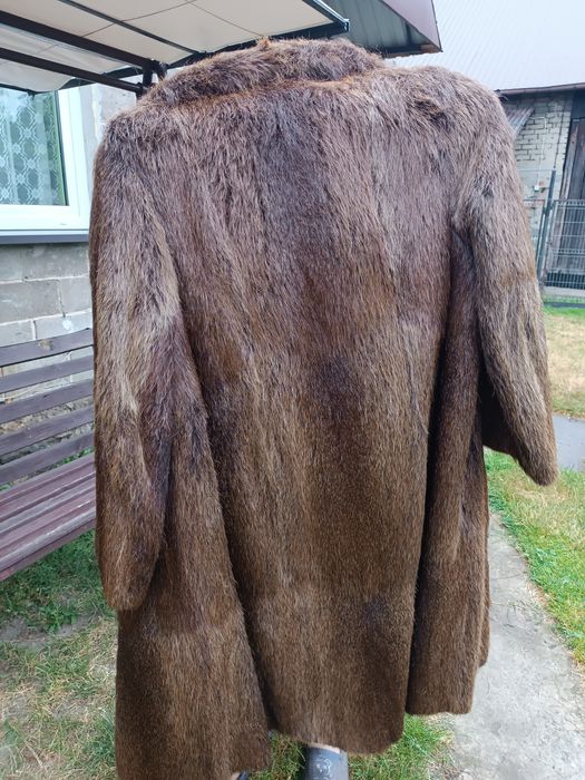 Damskie futro z nutrii