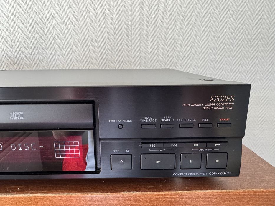 Odrwarzacz cd Sony CDP X202ES