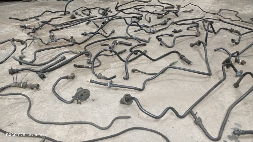 Трубка вакумної системи Ауди Пасат БМв опель рено вольво нисан