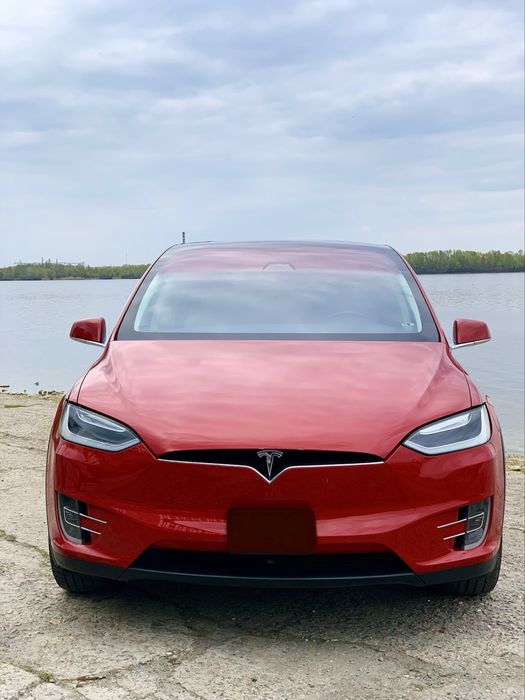 Tesla model X INTEL