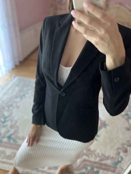 Marynarka Zara czarna taliowana żakiet