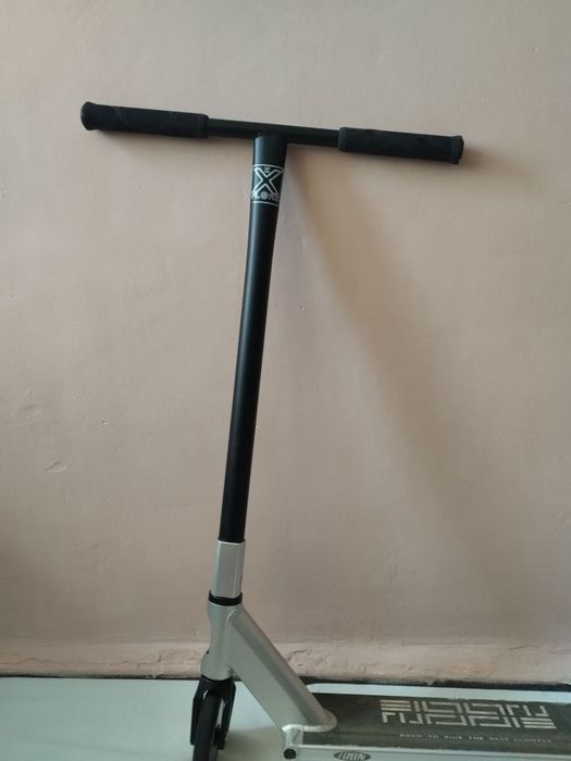 Продам трюковий самокат Explore ZOOM II (LIGHT GRAY / срібло)