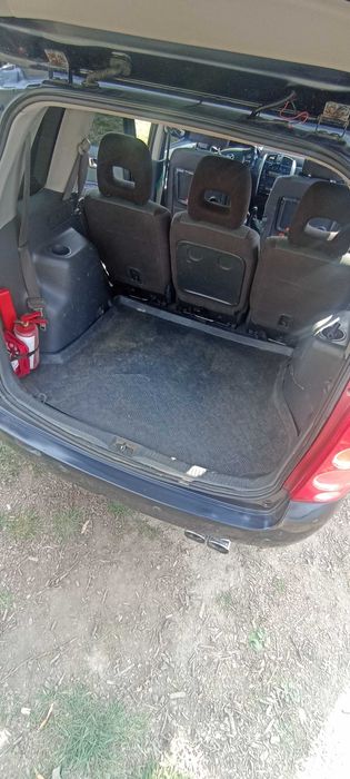 Автомобіль Mazda premacy