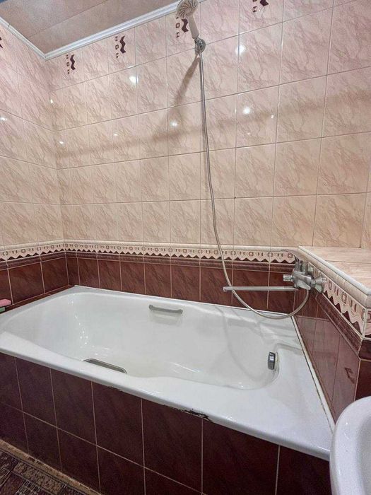 2-кімнатна квартира по вул. Гоголівській