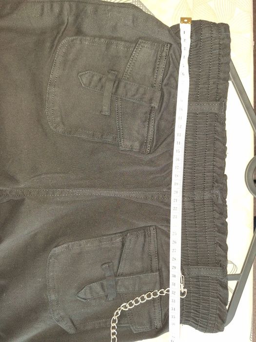 Reserved spodnie rozm.152