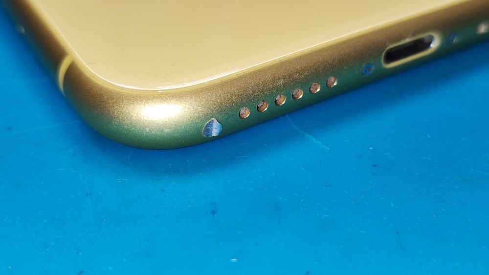 iPhone 11 sprawność baterii 72%