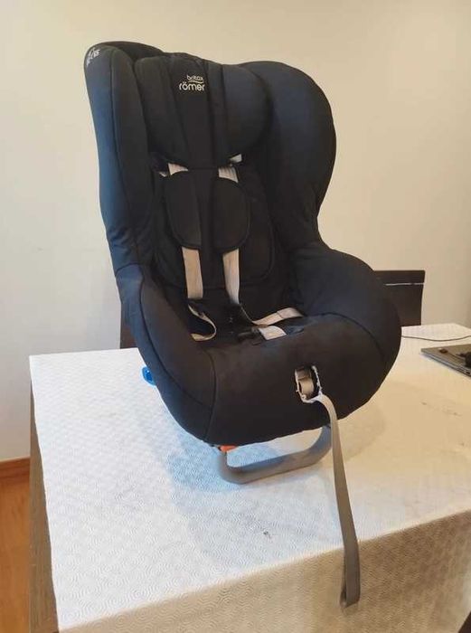 Cadeira Auto Britax Römer – Grupo 0+/1 (0–18 kg)