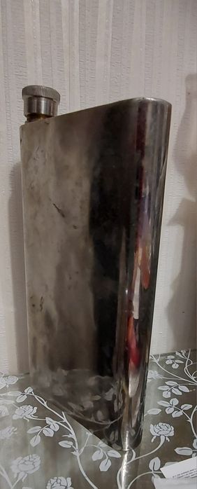 Фляга из нержавейки.