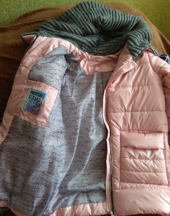 Жіноча куртка S-M (Нова)