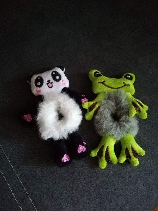 Nowa gumka/gumki do włosów na koka żabka i panda