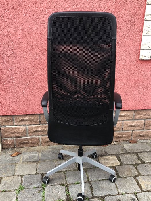 Fotel biurowy Markus  skóra.Możliwy dowóz.