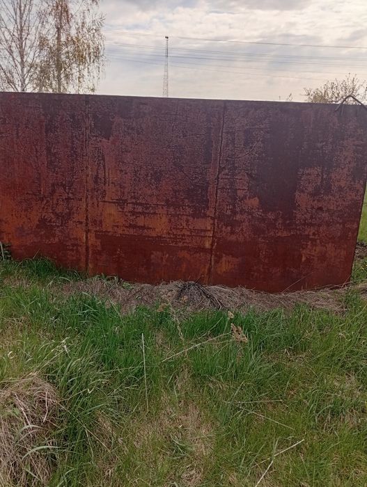 Продам гараж металевий. Міцний великий.