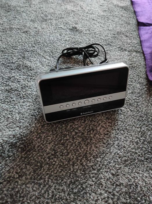 Relógio / Despertador  / Rádio