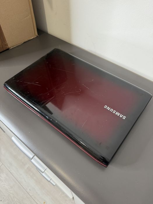 Laptop Samsung R580 (Uszkodzony)