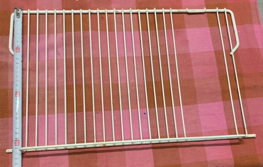 Полочки на холодильник Зануссі