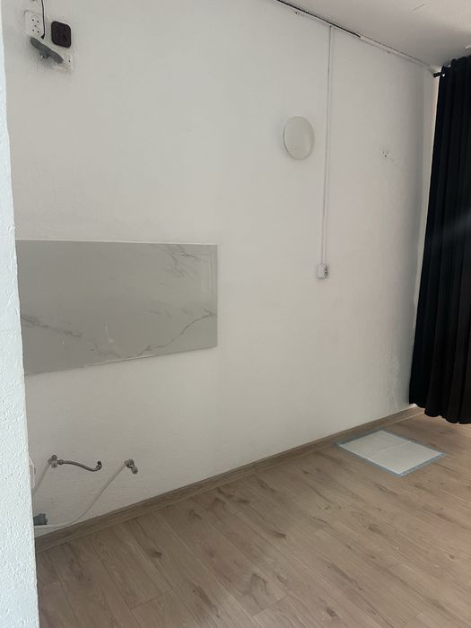 Lokal plac Neptuna , swietna  lokalizacja .