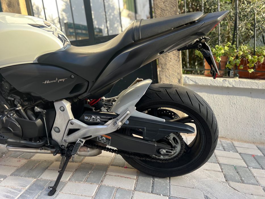 Hornet CB600f Hornet