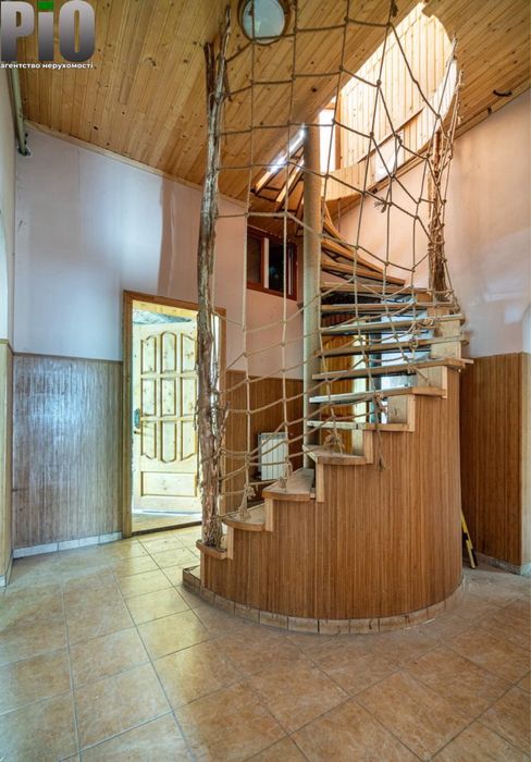 Комерційне приміщення