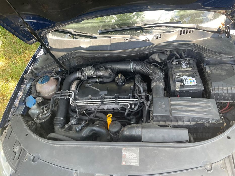 Volkswagen Passat b6 1.9 TDI BKC CZESCI części kod lakieru LA5E