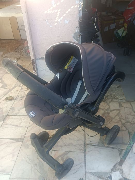 Carro de bebe da chico