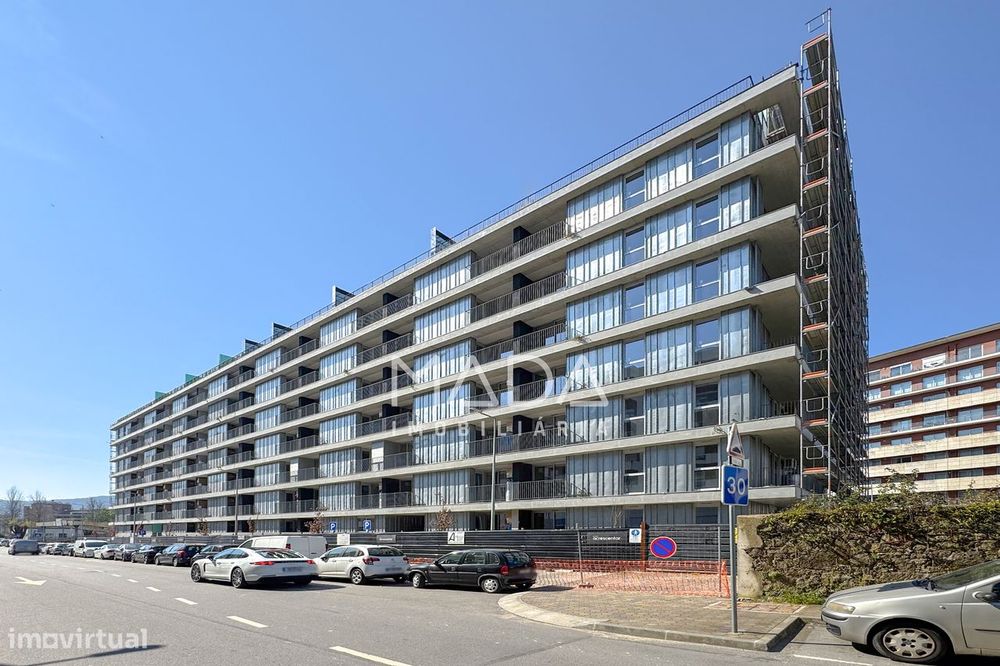 Apart. T0 c/piscina, ginásio e garagem na Rodovia em S. Victor, Braga