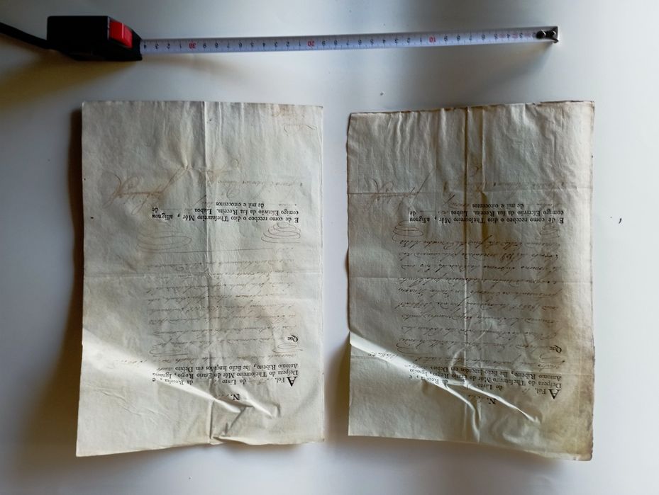 Manuscritos e pautas musicais antigas