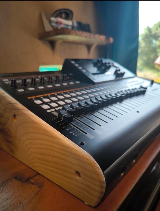 Tascam DP24 SD/MIDI +flight case