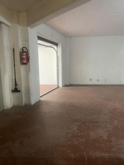 Garagem Feijo (junto ao Forum Almada)