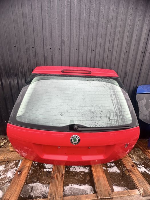 Ляда кришка багажника skoda fabia шкода фабія універсал замок трапеція