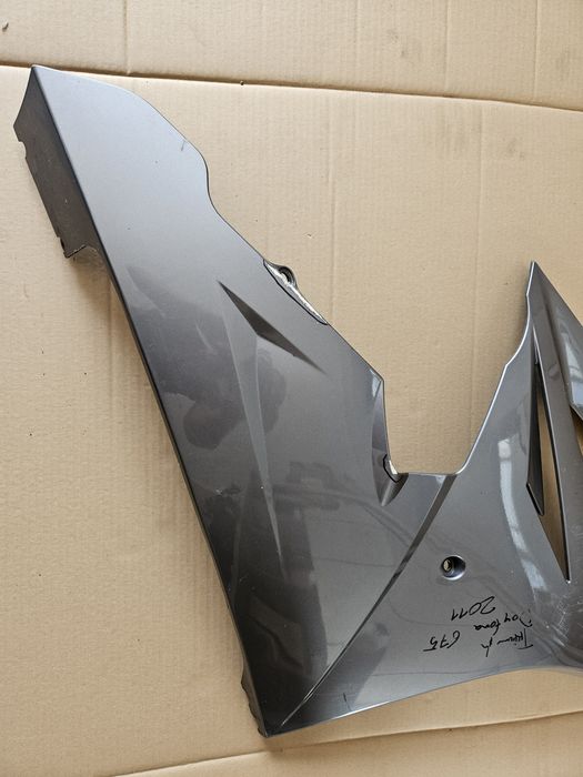 Triumph Daytona Triple 675 bok boczek prawy owiewka prawa