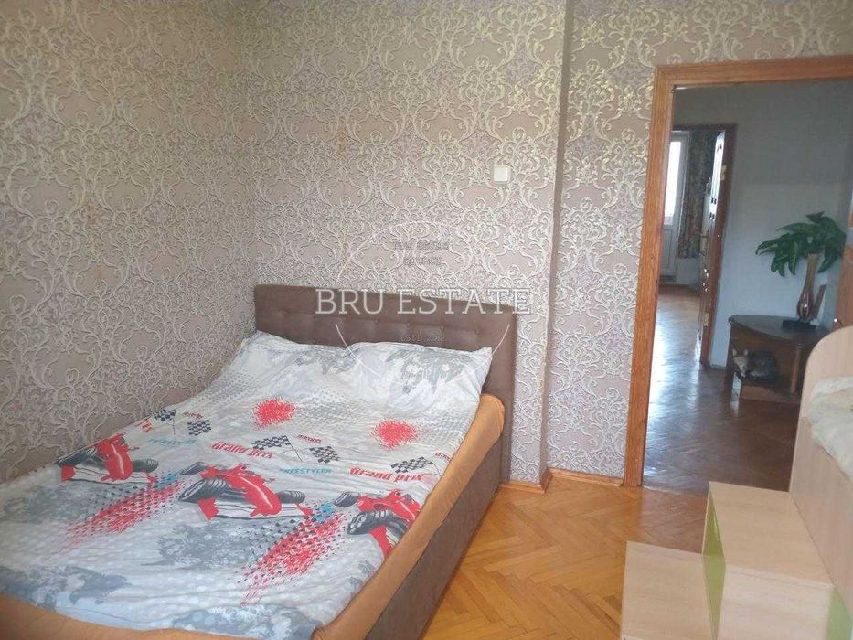 Продам 3 к п-т Червоної Калини 8  Троещина