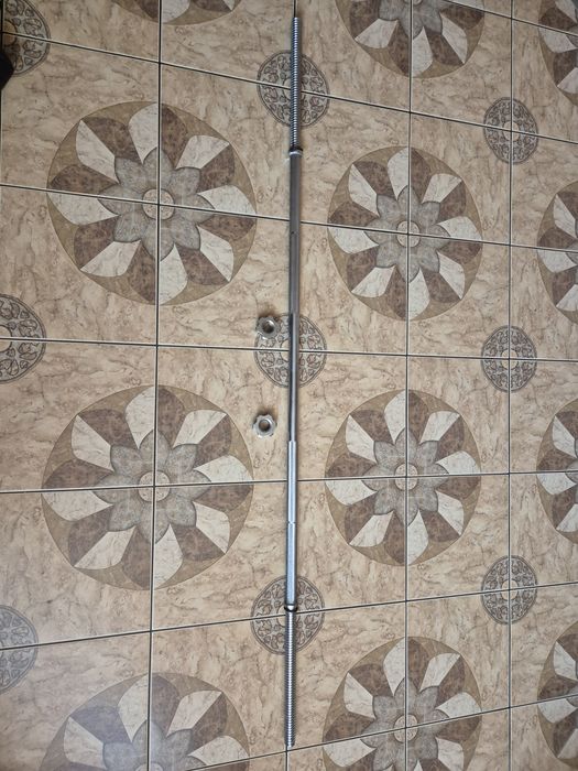 Штанга з гвинтами