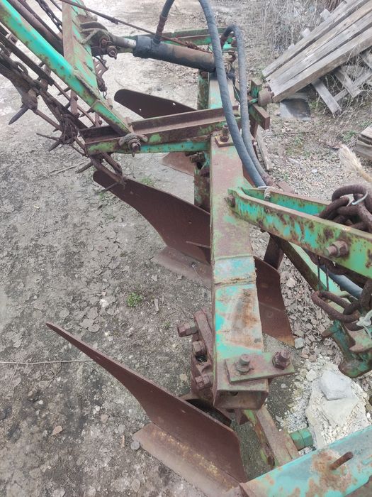 Плуг 3.35 для оранки до МТЗ  ЮМЗ