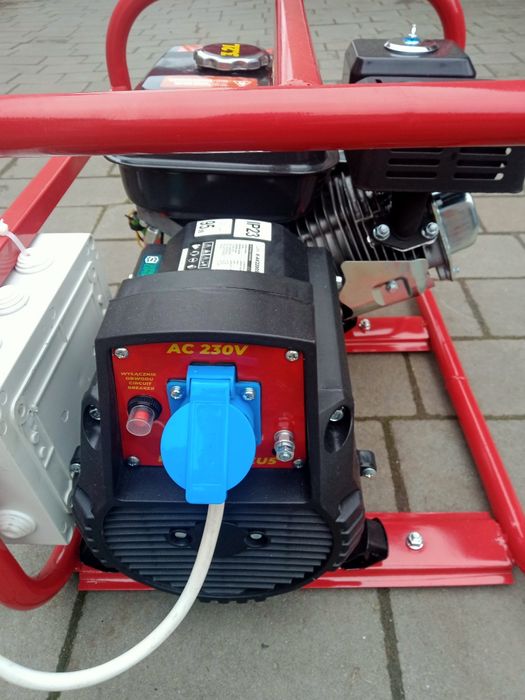 Генератор 2кв новий