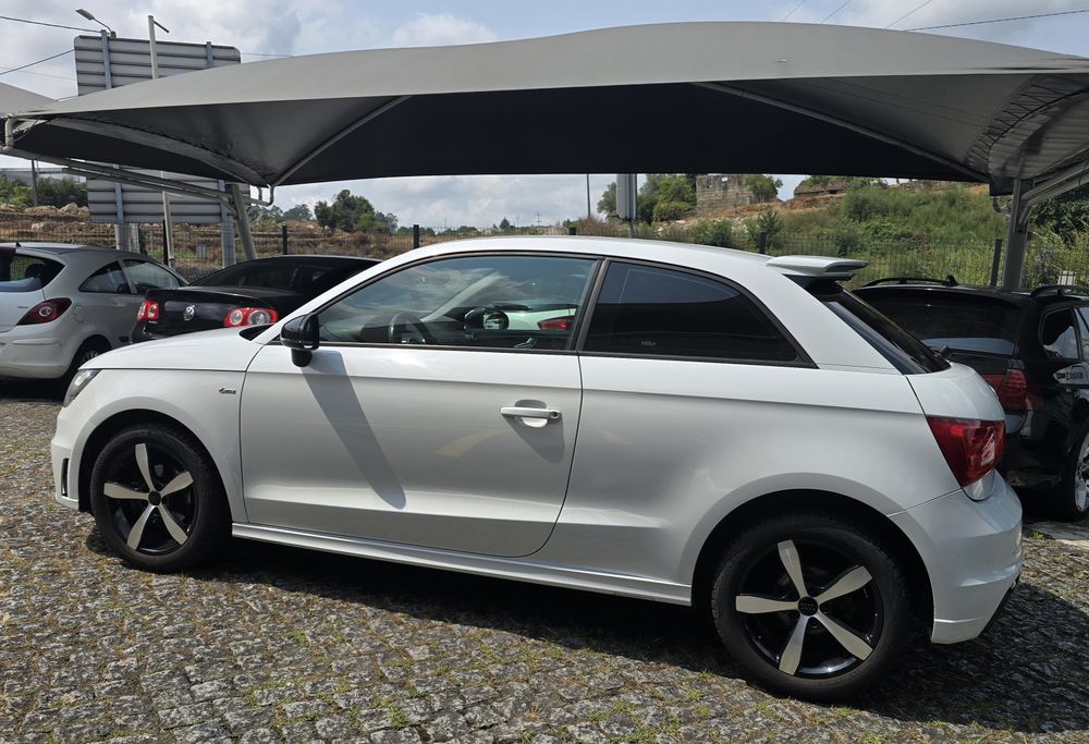 Audi A1  S. Line - 1.2 TFSI