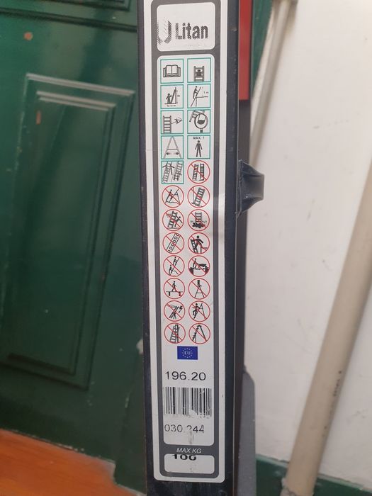Escada multiusos Litan  4x4 degraus