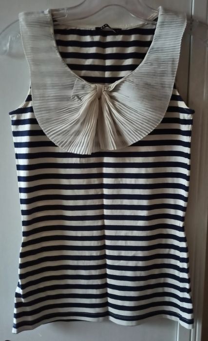 Top w kremowe i granatowe paski z kołnierzykiem Mohito r. 36 S