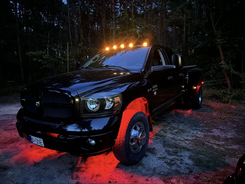 Dodge RAM 3500 4x4 Heavy Duty 5.7 V8 – bliźniak, benzyna + LPG