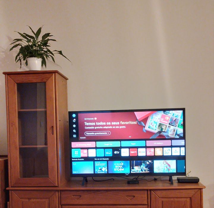 TV 4K UHD 50 Polegadas