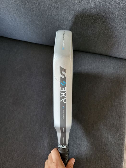 Vendo Raquete de Padel Stiga Cybershape Axe 4 2026 COMO NOVA