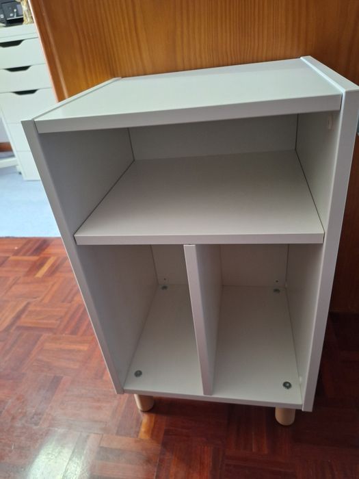 Móvel/ Estante IKEA