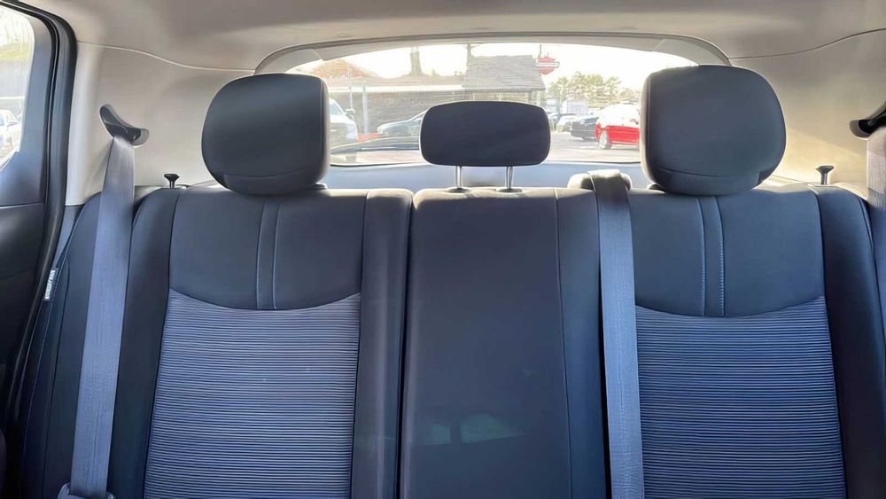 Nissan LEAF S      2022