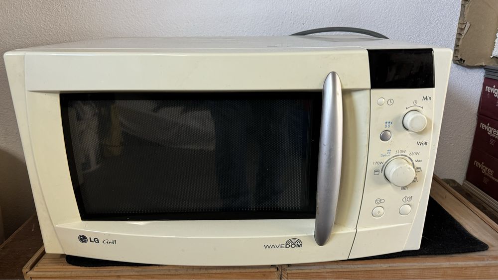 Microondas GRILL LG Wavedom