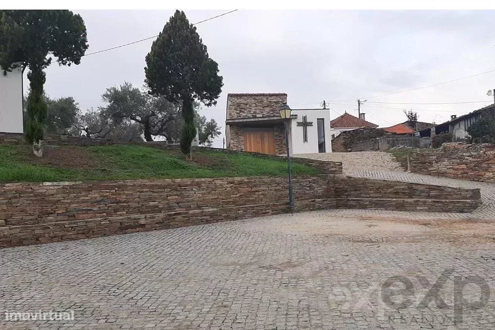 Casa de pedra em São Salvador, Mirandela