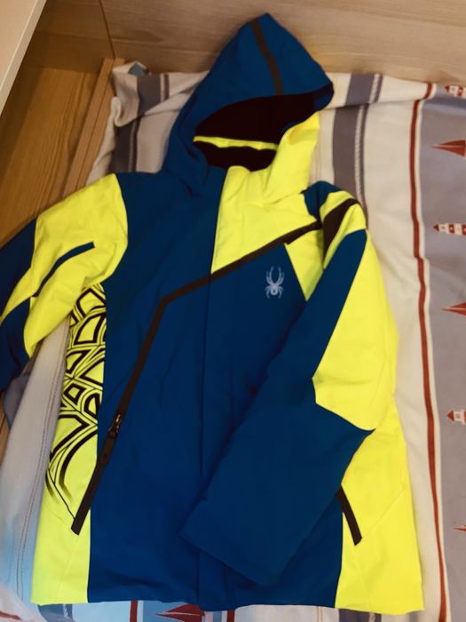 Продаю зимовий лижний костюм spider!